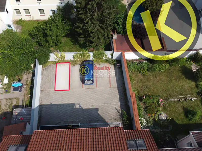 Prodej garážového stání 14 m², České Budějovice – náhled fotky 1