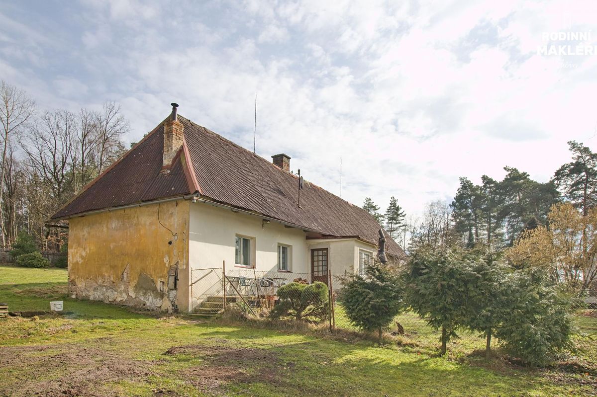 Prodej rodinného domu 200 m², pozemek 3600 m² – fotografie 4
