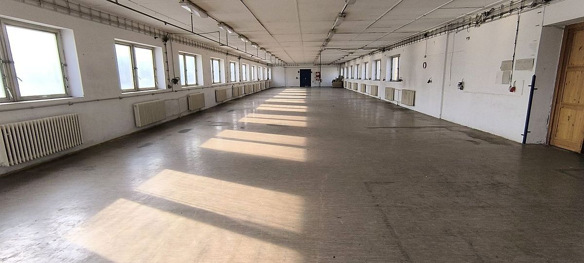 Pronájem výrobní haly, prostoru 390 m² – fotografie 3