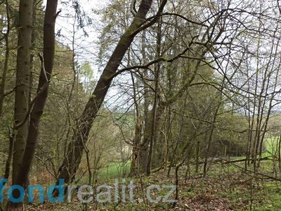 Prodej pole 1208 m²