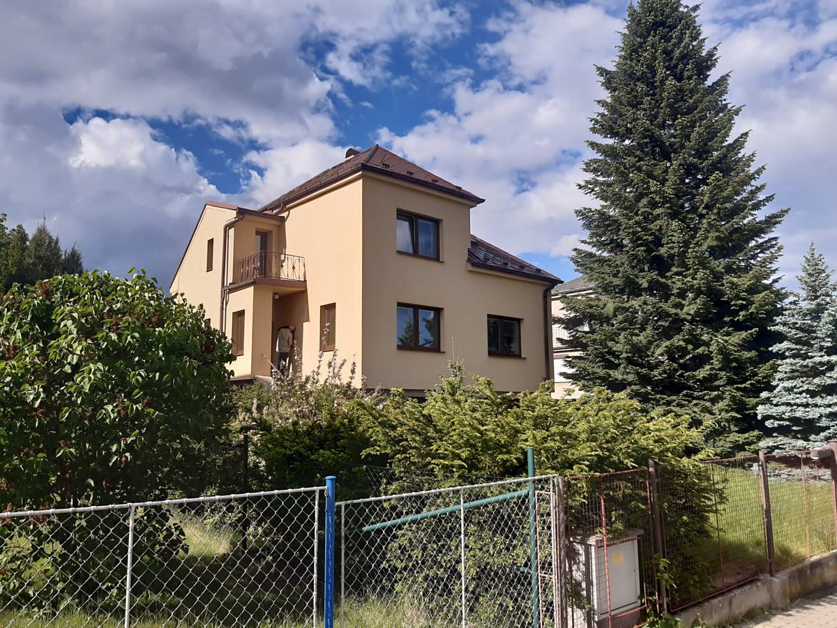 Prodej rodinného domu 130 m², pozemek 1026 m² – fotografie 3