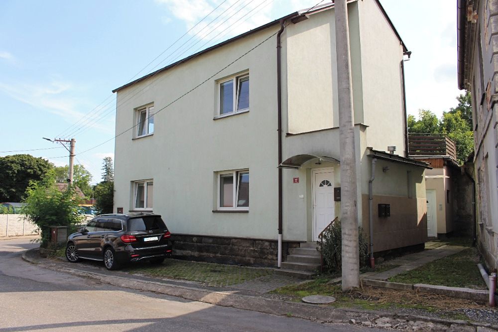 Prodej vícegeneračního domu 243 m², pozemek 184 m²
