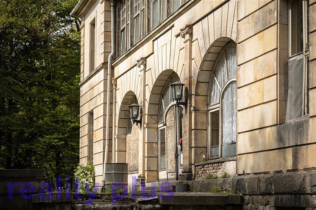 Prodej rodinného domu 1000 m², pozemek 8208 m² – fotografie 5
