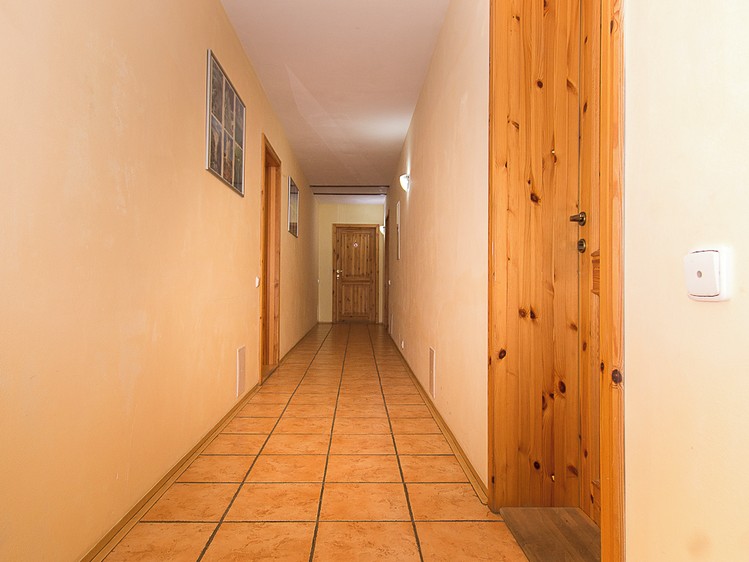 Комерційне приміщення на продаж, 550 м² (10 з 26)