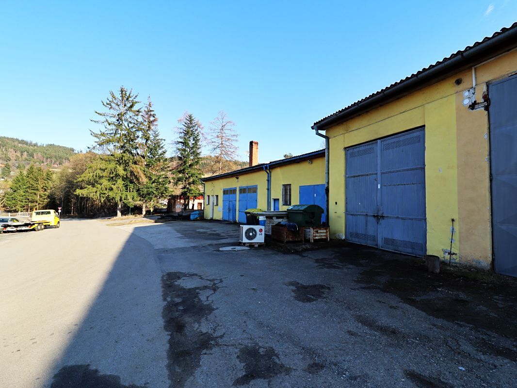 Prodej výrobní haly, prostoru 327 m² – fotografie 3