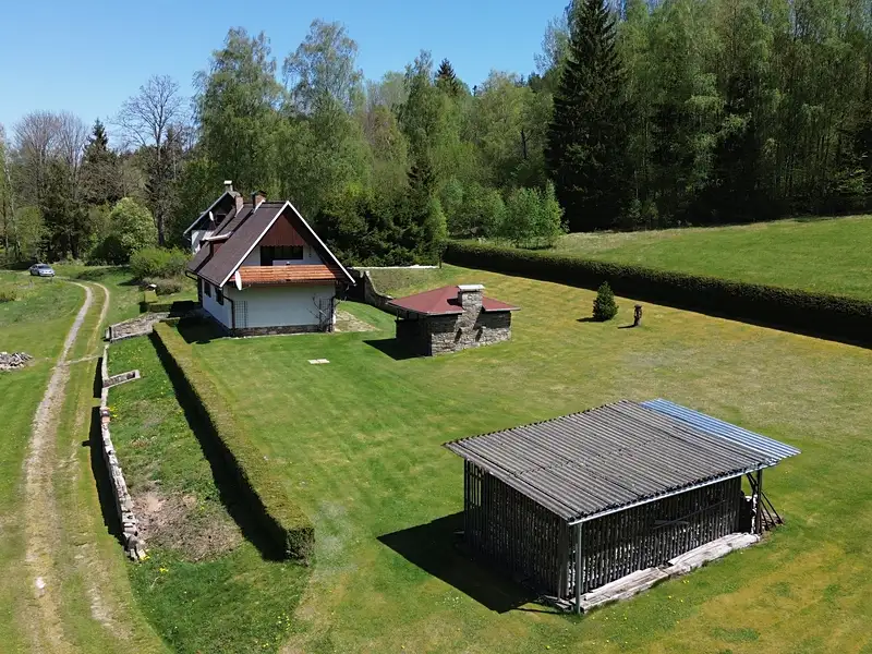 Prodej chalupy 140 m², pozemek 9424 m², Loučovice – náhled fotky 2
