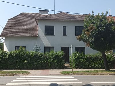 Prodej rodinného domu 230 m², pozemek 662 m²