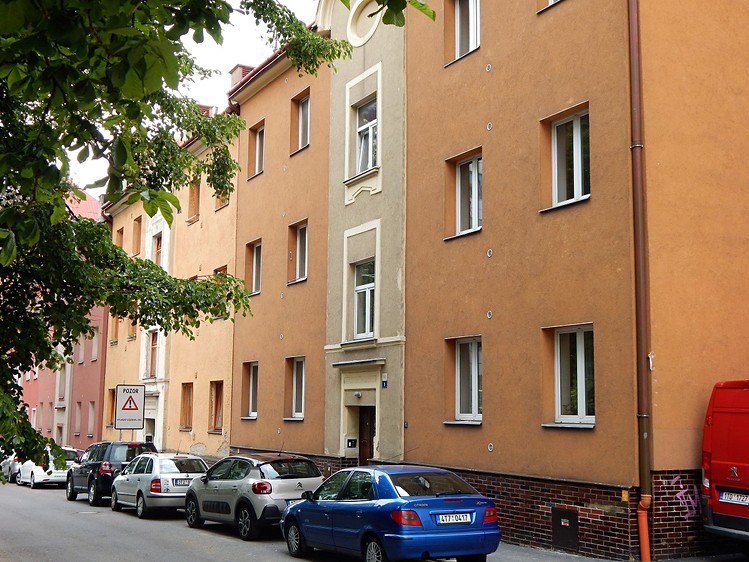 Pronájem bytu 1+kk, 30 m² (5 z 9)