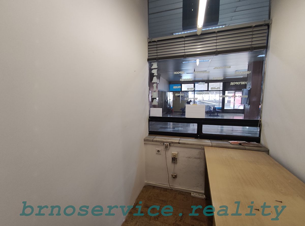 Pronájem obchodního prostoru 4 m² – fotografie 2