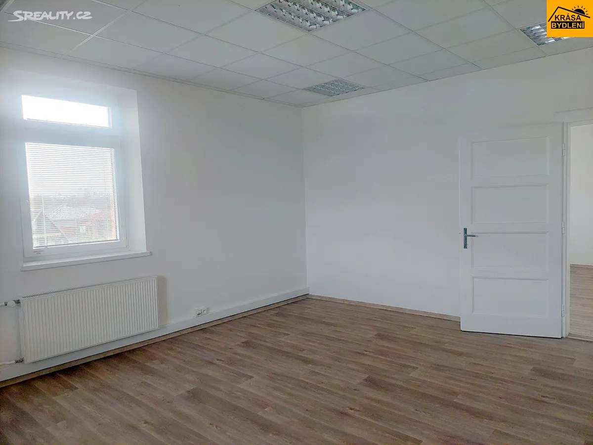 Pronájem kanceláře 75 m² - Widok 3