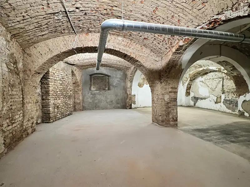 Pronájem obchodního prostoru 200 m², Příbram – náhled fotky 1