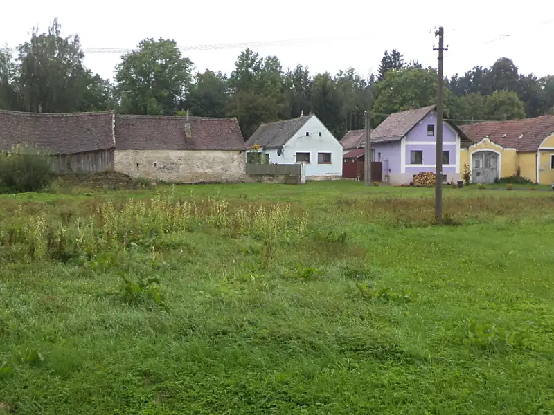 Prodej stavebního pozemku 1334 m², Uherčice – náhled fotky 3