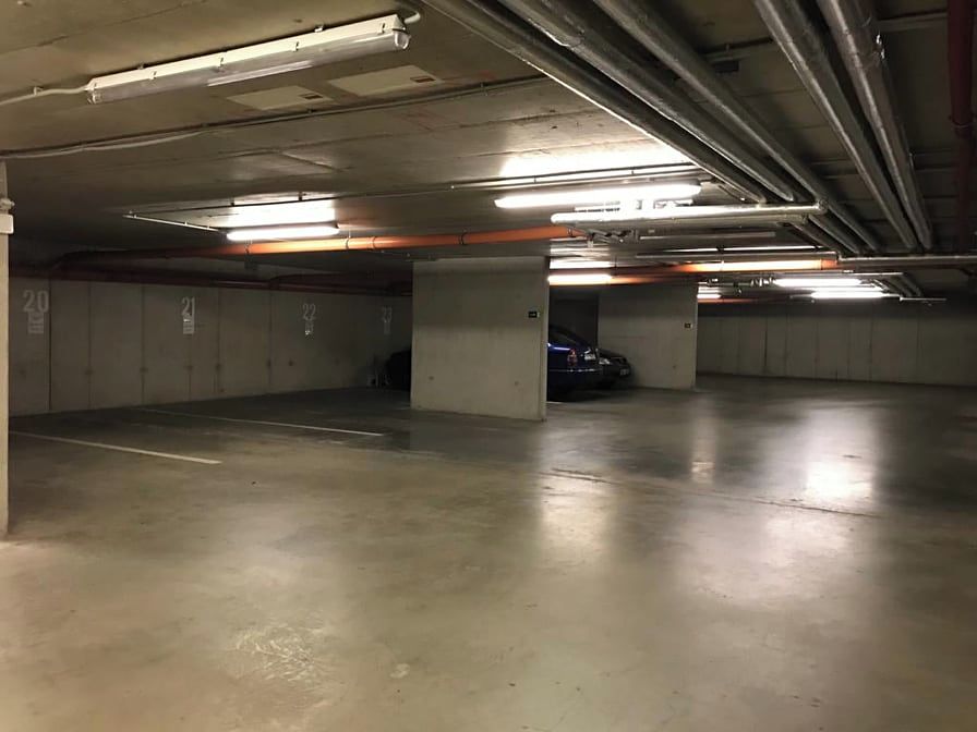 Prodej garážového stání 15 m² – fotografie 5