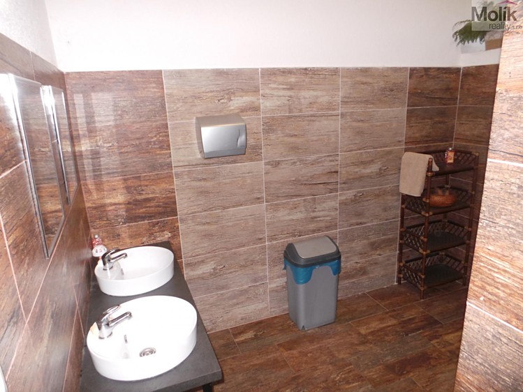 Комерційне приміщення на продаж, 1 517 м² (6 з 35)