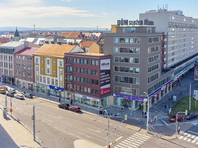 Pronájem obchodního prostoru 90 m², Pardubice – náhled fotky 2