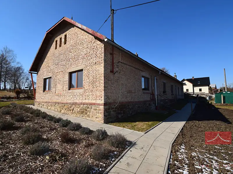 Prodej rodinného domu 469 m², pozemek 1657 m², Oudoleň – náhled fotky 1
