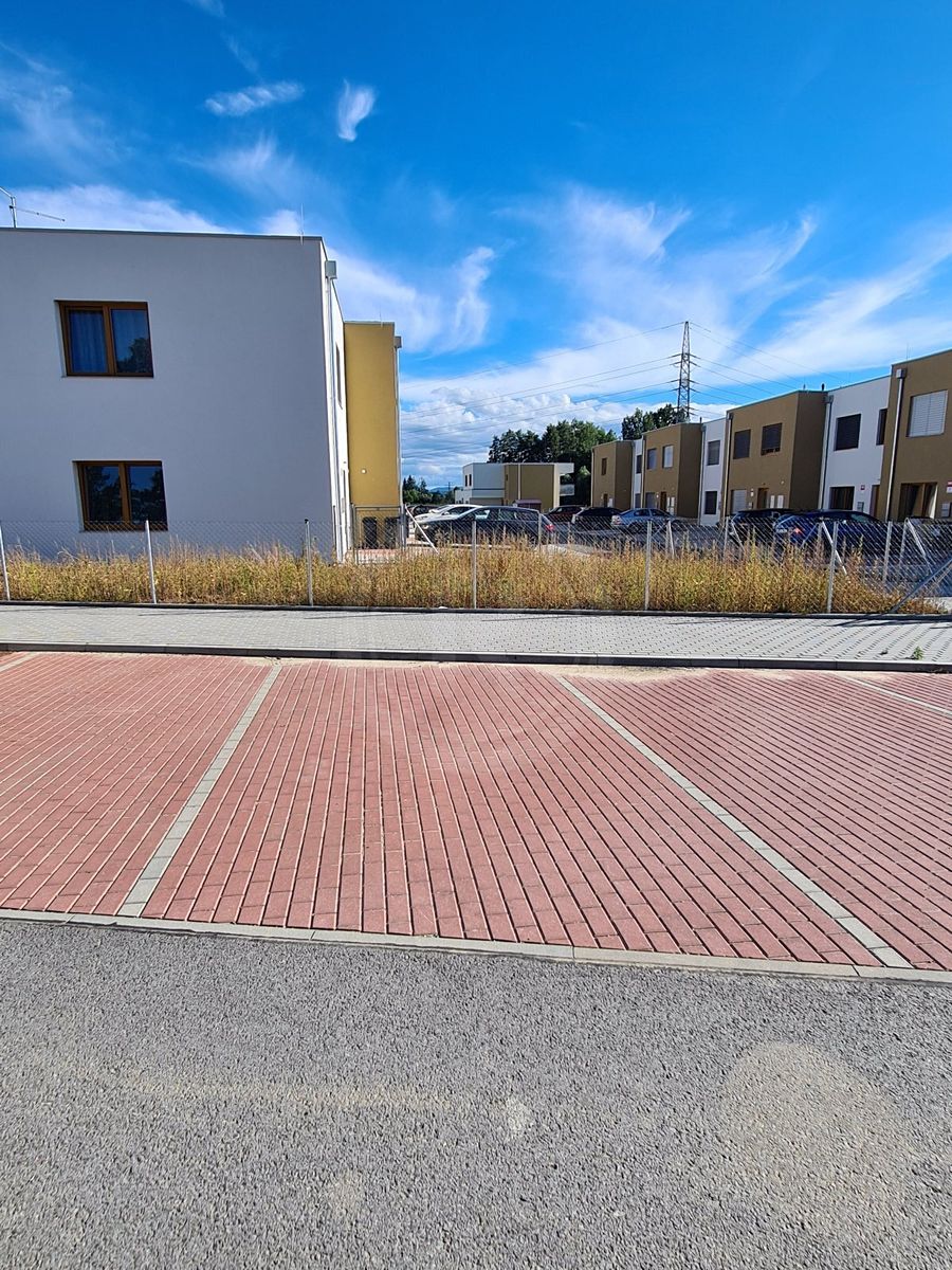 Prodej komerční nemovitosti 16 m² – fotografie 2