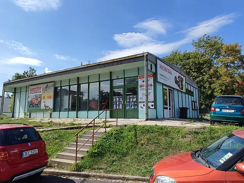 Prodej obchodního prostoru 220 m², Cheb – náhled fotky 1