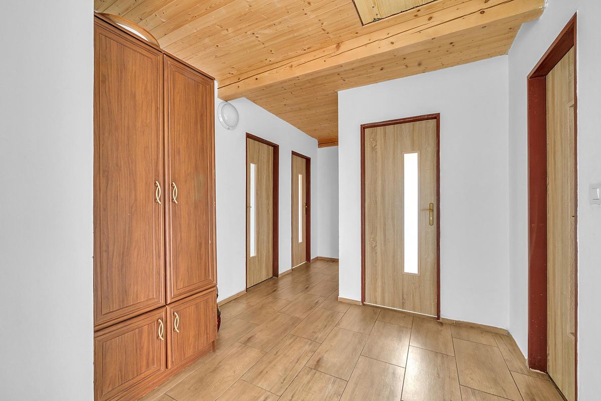 Prodej rodinného domu 95 m², pozemek 118 m² – fotografie 2