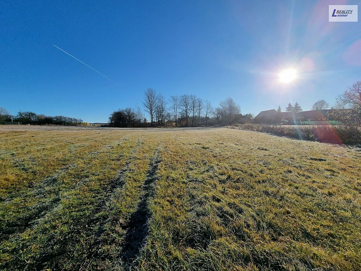 Prodej stavebního pozemku 3863 m², Vranovice – fotka 1 z 3