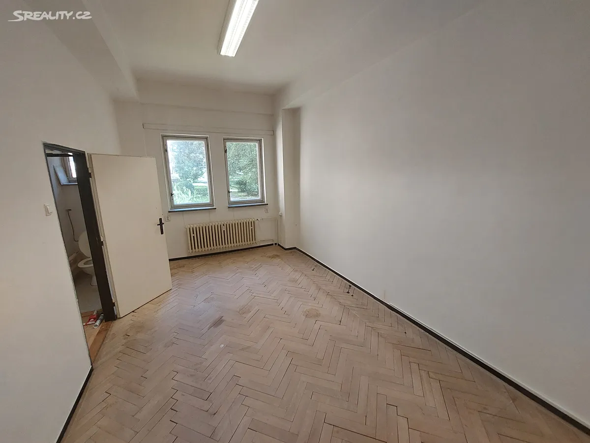 Pronájem kanceláře 83 m² – pohled 5