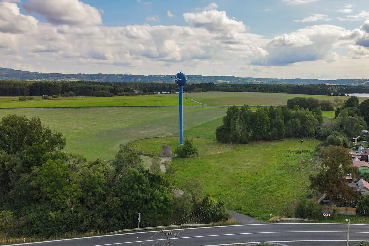 Prodej stavebního pozemku 1301 m²
