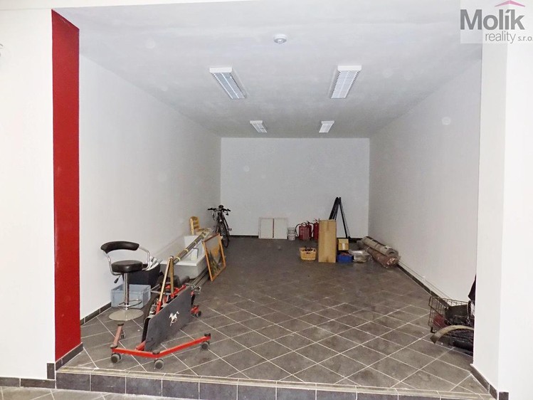 Комерційне приміщення на продаж, 333 м² (19 з 28)