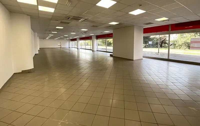 Pronájem obchodního prostoru 430 m², Karviná – náhled fotky 3
