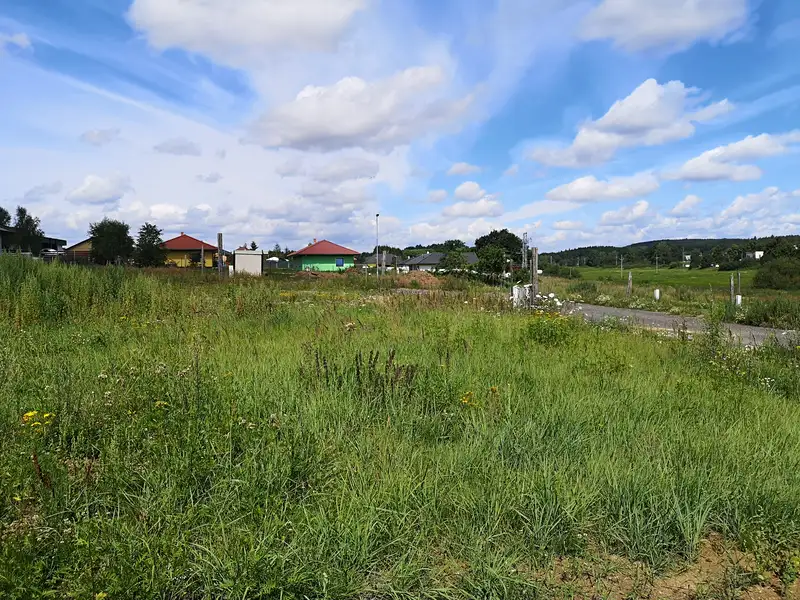 Prodej stavebního pozemku 850 m², Radomyšl – náhled fotky 2