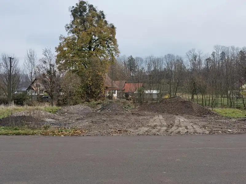 Prodej stavebního pozemku 1602 m², Čistá – náhled fotky 2