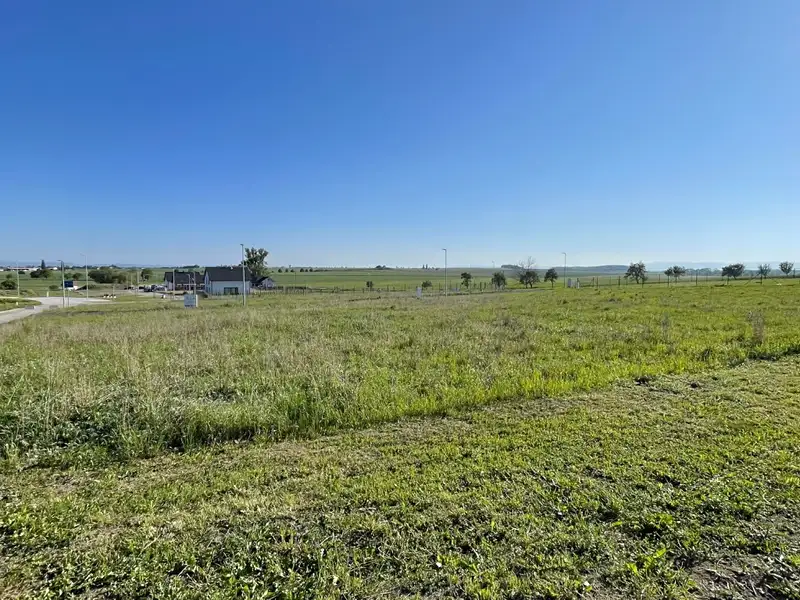 Prodej stavebního pozemku 1024 m², Divec – náhled fotky 2