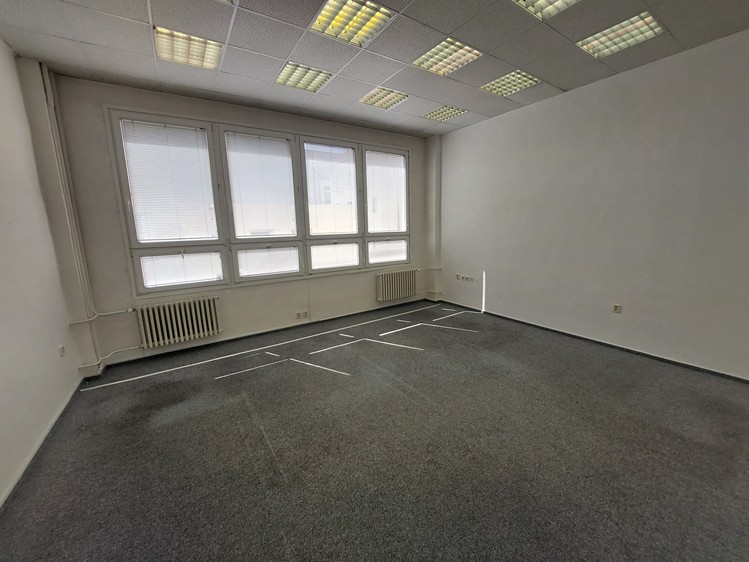 Комерційне приміщення в оренду, 30 м² (4 з 5)