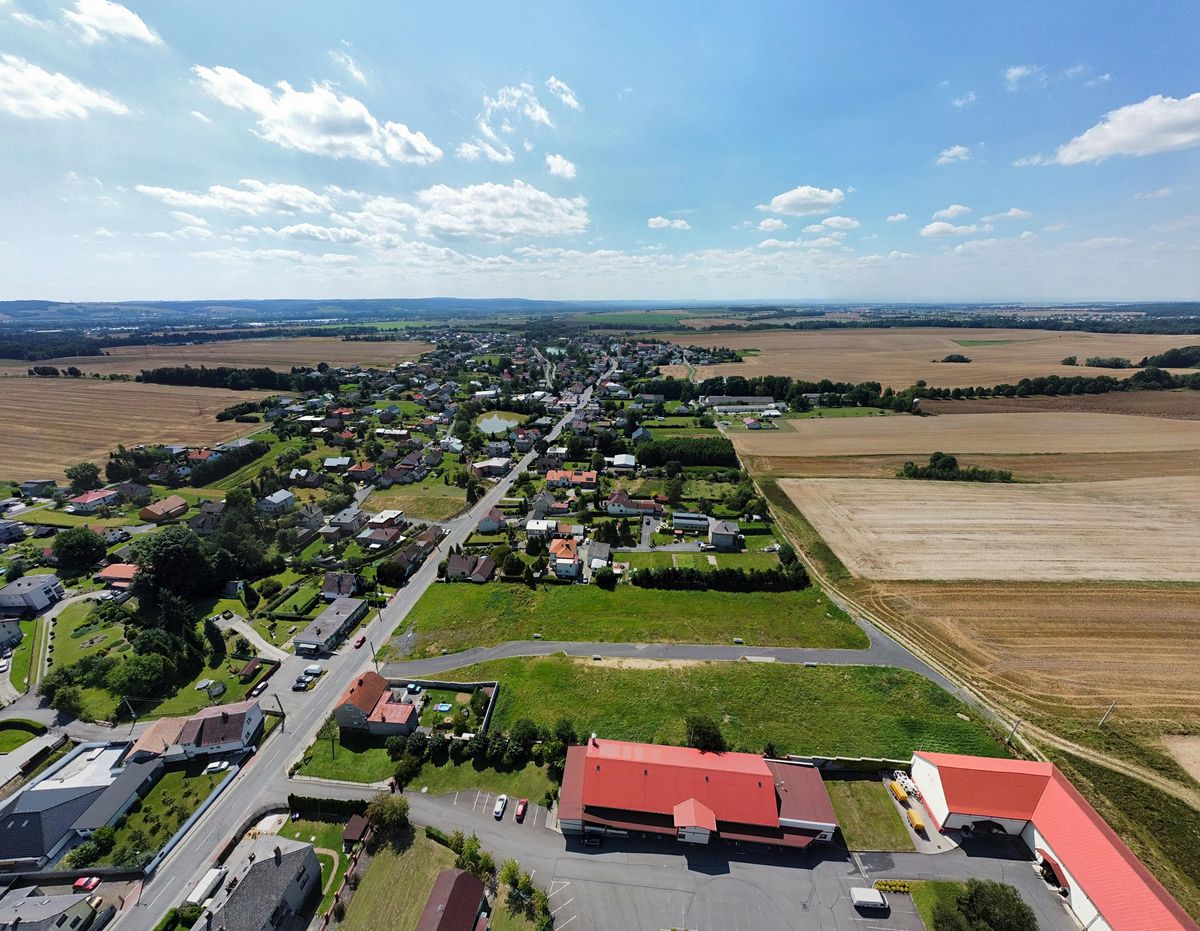Prodej stavebního pozemku 937 m² – fotografie 2