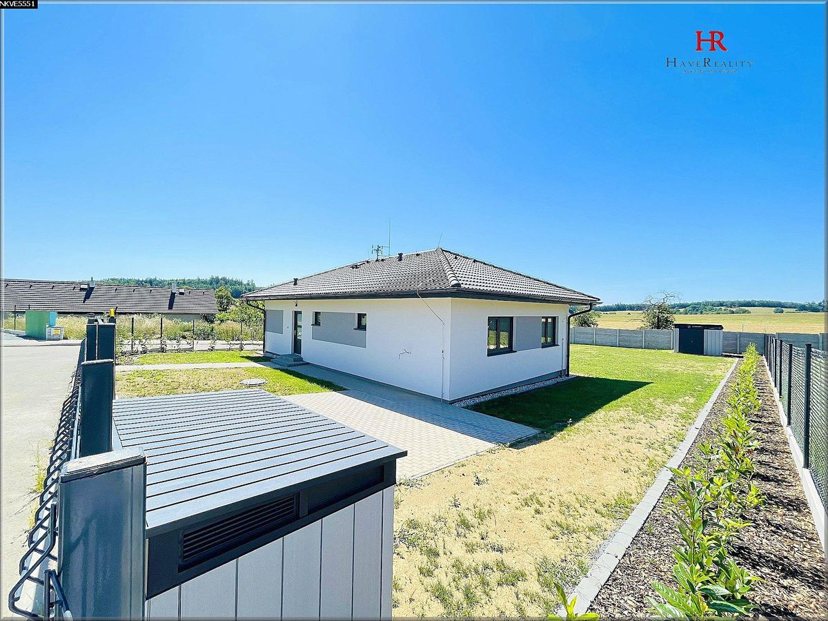 Prodej rodinného domu 106 m², pozemek 813 m² – fotografie 5