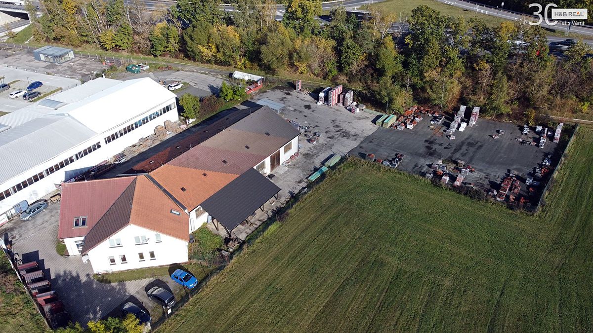 Prodej skladového prostoru 720 m² – fotografie 2