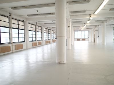 Pronájem skladového prostoru 1109 m²