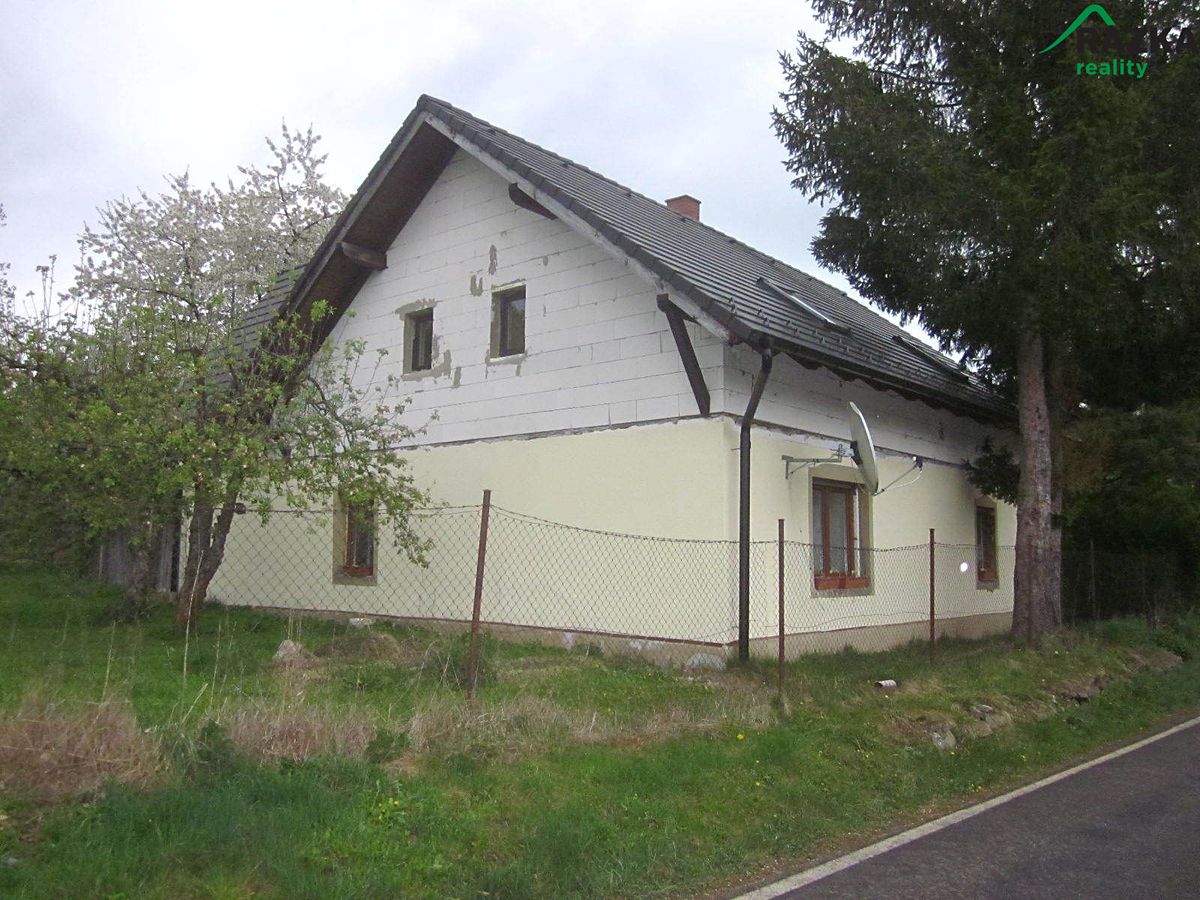 Prodej rodinného domu 167 m², pozemek 1360 m² – fotografie 3