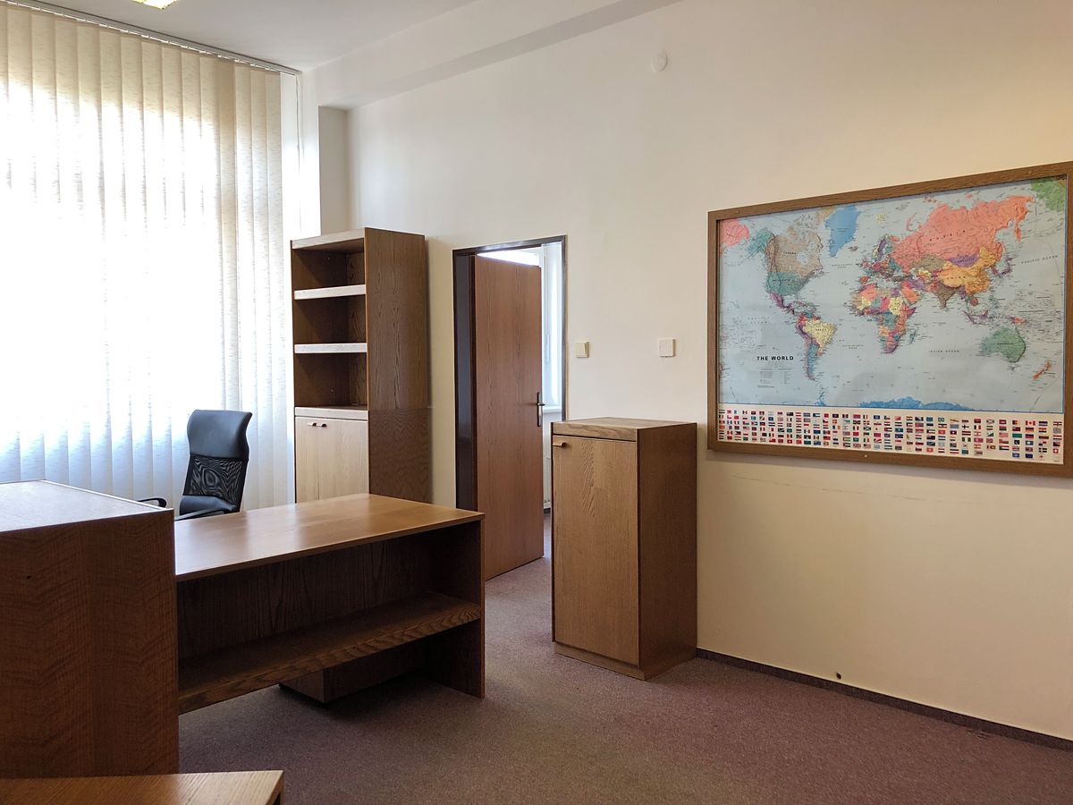 Pronájem kanceláře 95 m² – fotografie 2