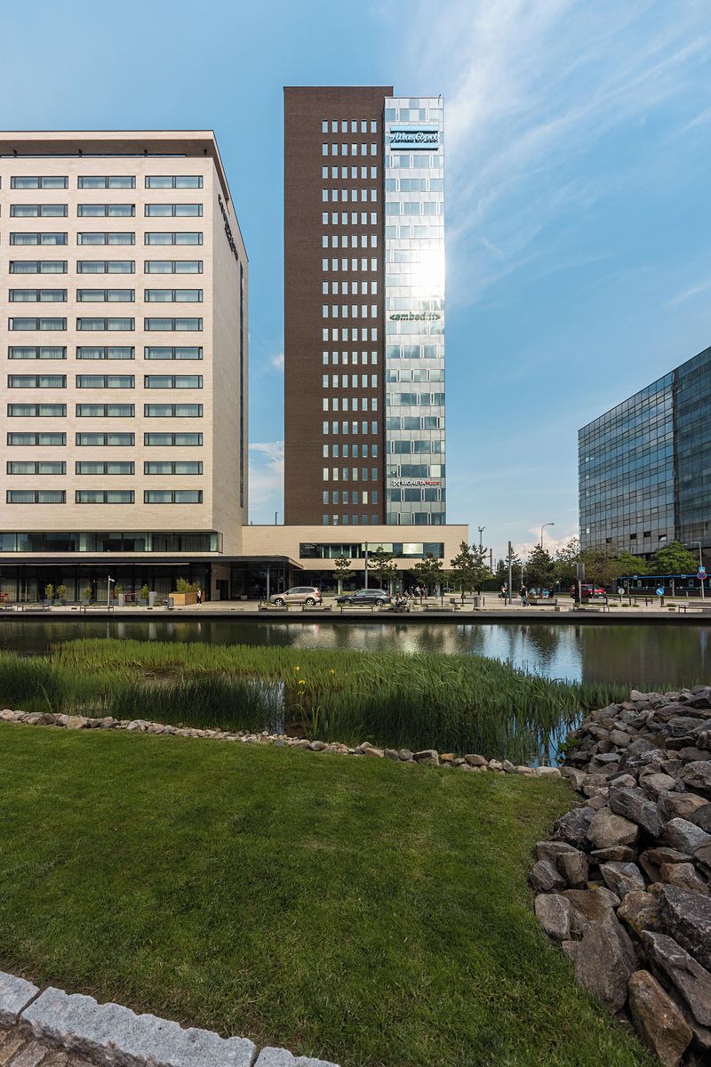 Pronájem kanceláře 646 m²