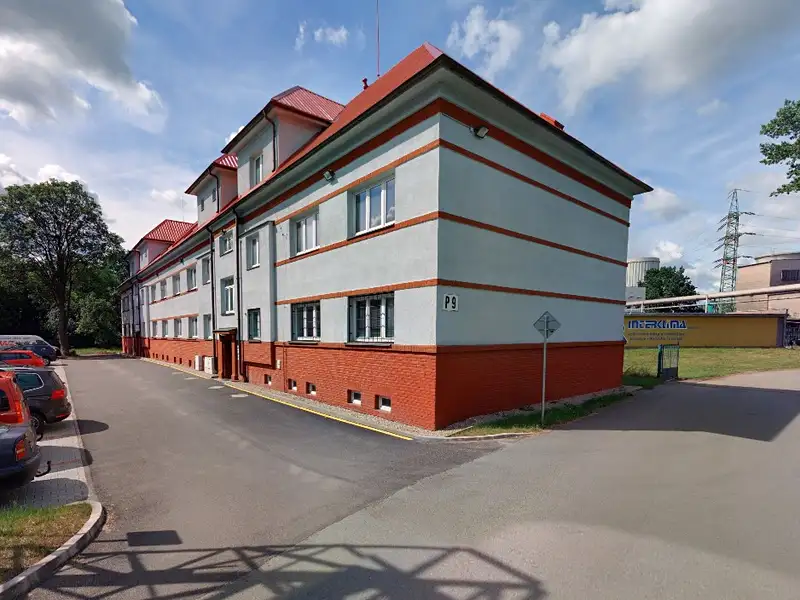 Pronájem kanceláře 54 m², Pardubice – náhled fotky 1