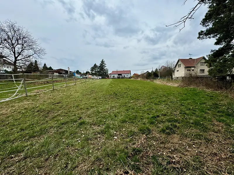 Prodej stavebního pozemku 1109 m², Pyšely – náhled fotky 1
