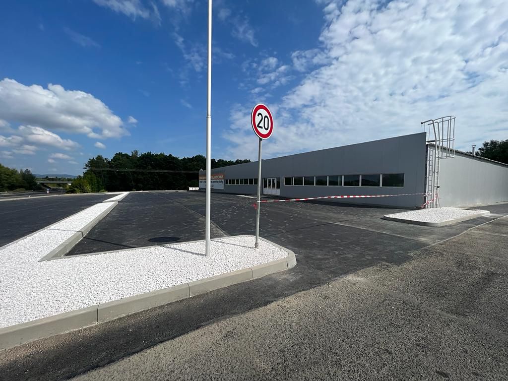 Pronájem výrobní haly, prostoru 2435 m² – fotografie 2