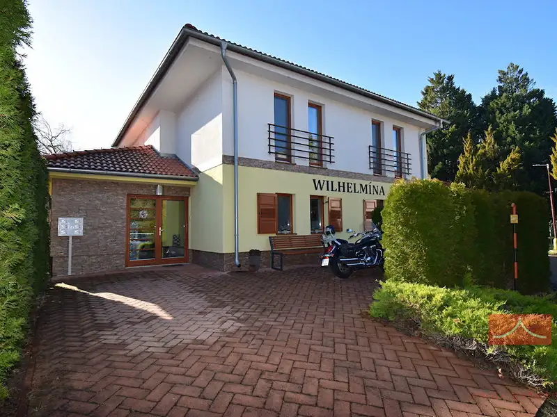 Prodej ubytovacího zařízení 252 m², Patince – náhled fotky 3