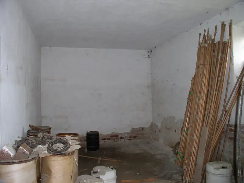 Pronájem výrobní haly, prostoru 35 m², Police – náhled fotky 1