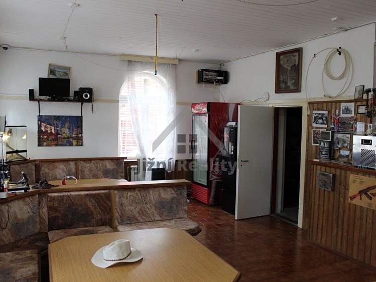 Комерційне приміщення на продаж, 1 000 м² (15 з 25)