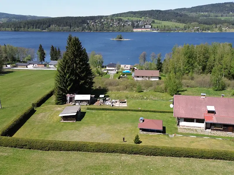 Prodej chalupy 140 m², pozemek 9424 m², Loučovice – náhled fotky 1