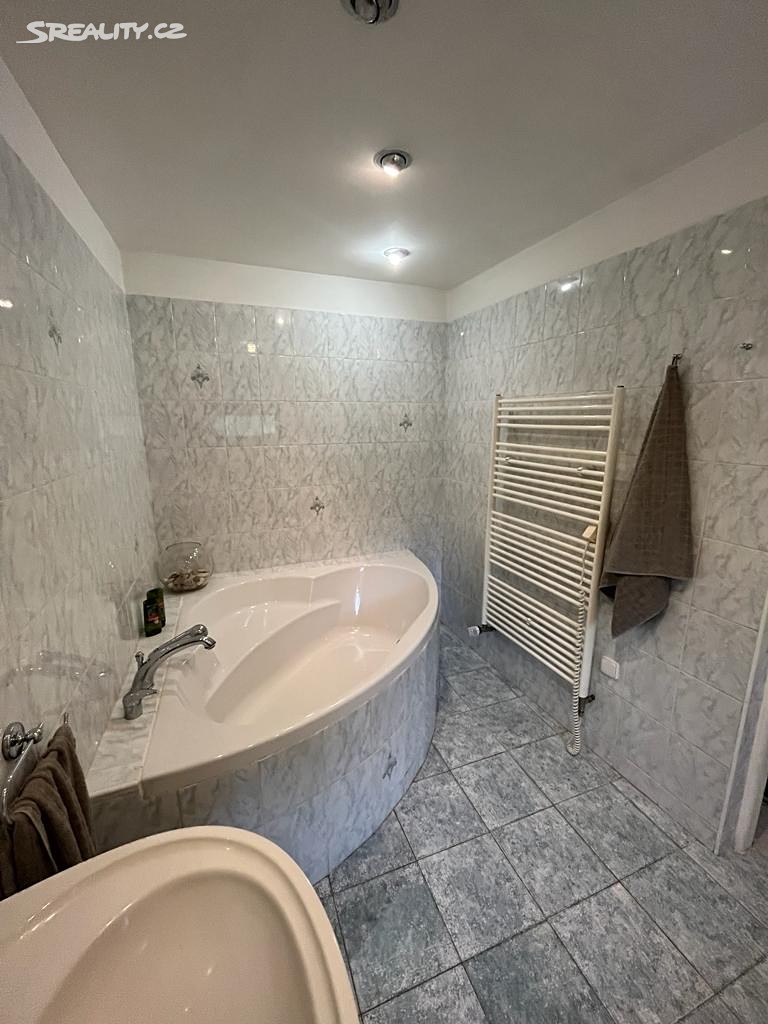 Prodej  rodinného domu 248 m², pozemek 487 m² – pohled 5