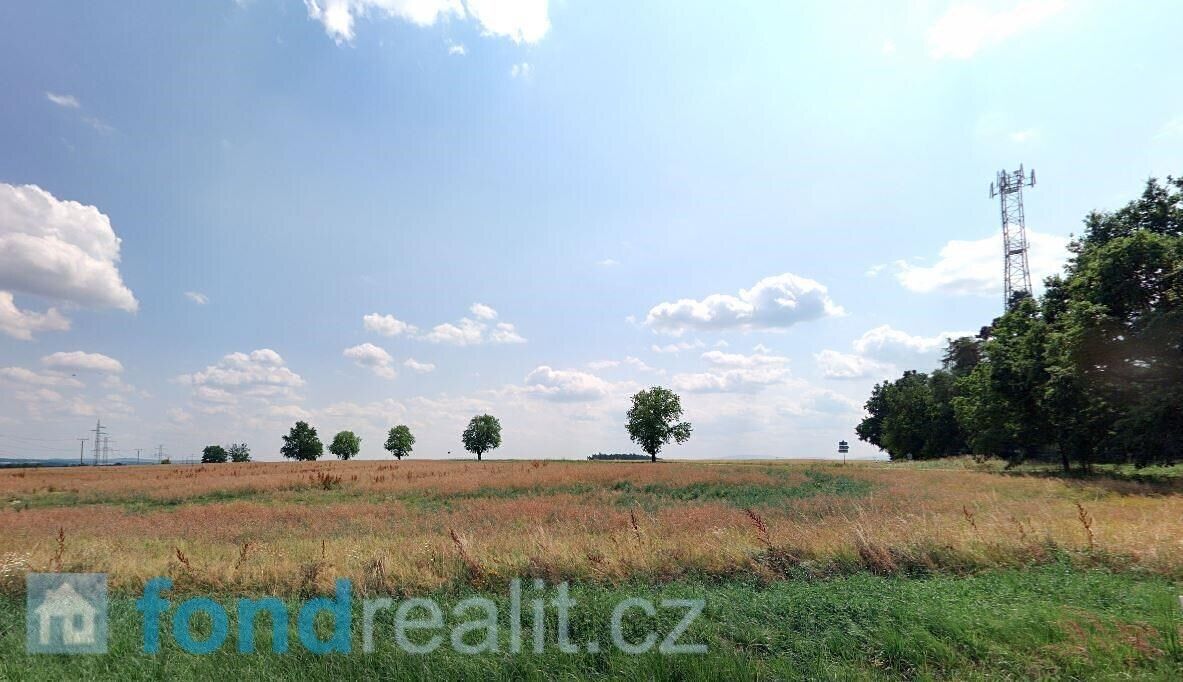 Prodej pozemku 17515 m², Dříteň – fotka 1 z 3