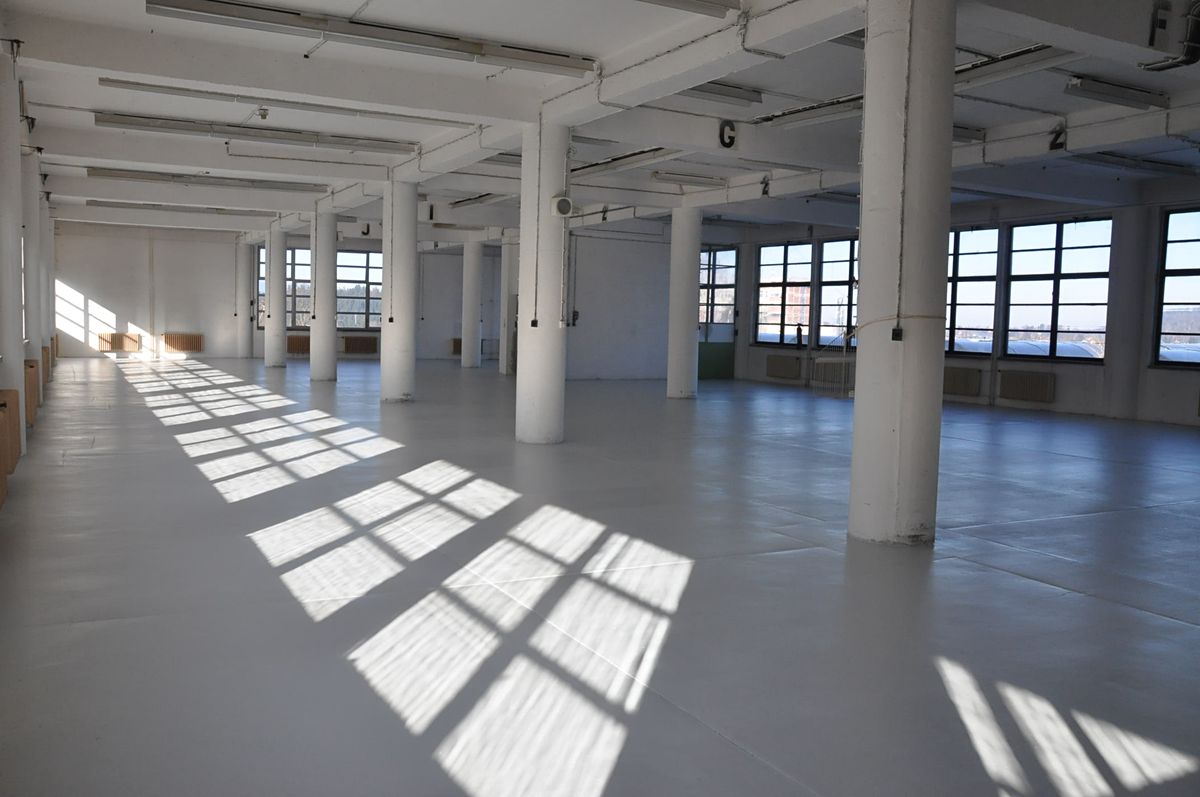 Pronájem skladového prostoru 1109 m² – fotografie 2