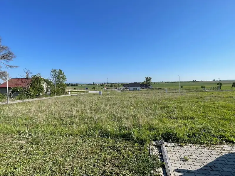 Prodej stavebního pozemku 1024 m², Divec – náhled fotky 3